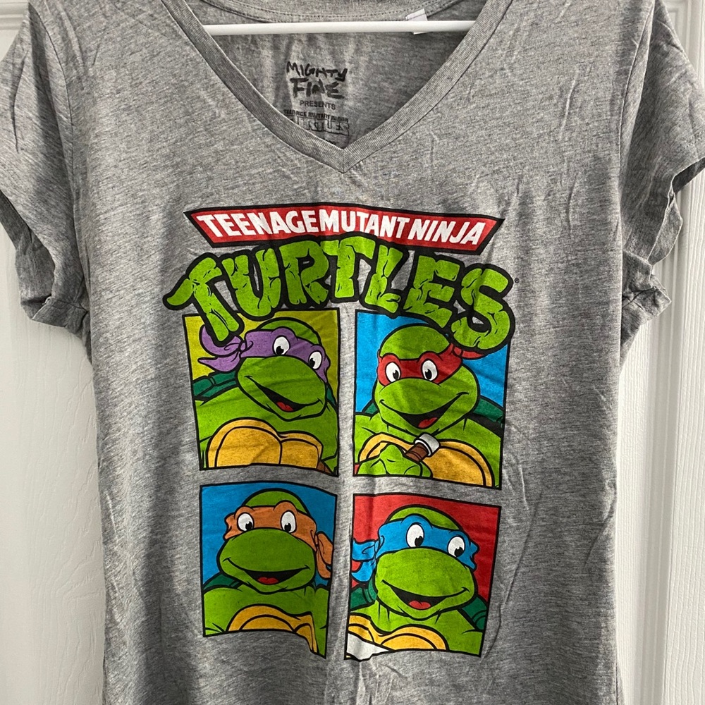 ninja turtles graphic tee